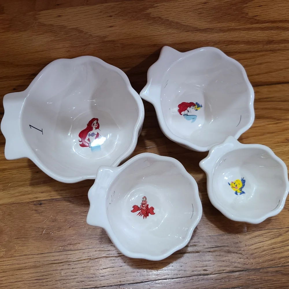 The Little Mermaid Sea Shell Rae Dunn Measuring Cups - Picture 2 of 11